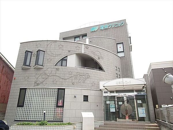 増森クリニック　【診療科目】耳鼻咽喉科・小児科・内科・皮膚科・泌尿器科　耳鼻科は混んでいますが、ＷＥＢ予約可能なので待ち時間少なく診察してもらえます。 440m