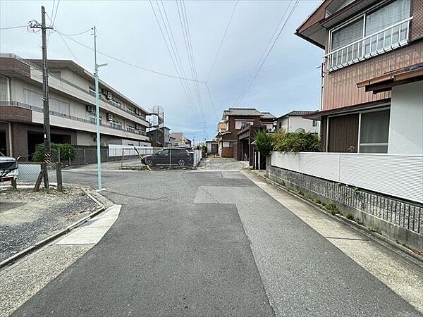 ・名古屋市立西中島小学校まで徒歩13分(約1000m)・名古屋市立高杉中学校まで徒歩3分(約210m)