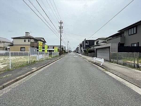 ・トップワン松葉公園店まで徒歩11分(約860m)・スギ薬局　長良町店まで徒歩6分(約460m)