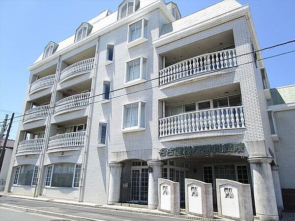 名古屋泌尿器科病院　全国的にも類をみない59床のベットを有する泌尿器科専門病院です。【診療時間】9：00～12：00、18：00～20：30【休診日】日曜・祝日・年末年始・水曜午後・土曜午後 210m