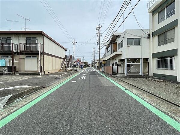 近隣の雰囲気は実際に見て、感じていただくのが一番です！ぜひ現地を見に来てください♪お問い合わせお待ちしております。