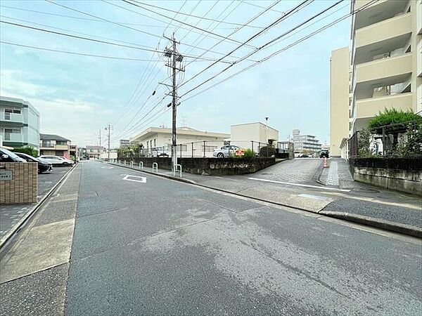 近隣の雰囲気は実際に見て、感じていただくのが一番です！ぜひ現地を見に来てください♪お問い合わせお待ちしております。