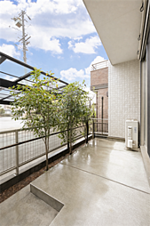 中川区中須町 庭
