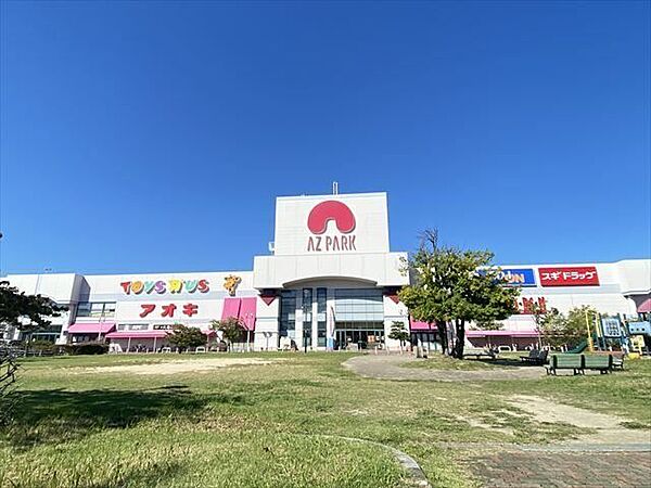 夏場はビニールプール、冬場は天体観測など家族との思い出がたくさんつくれる空間です◎