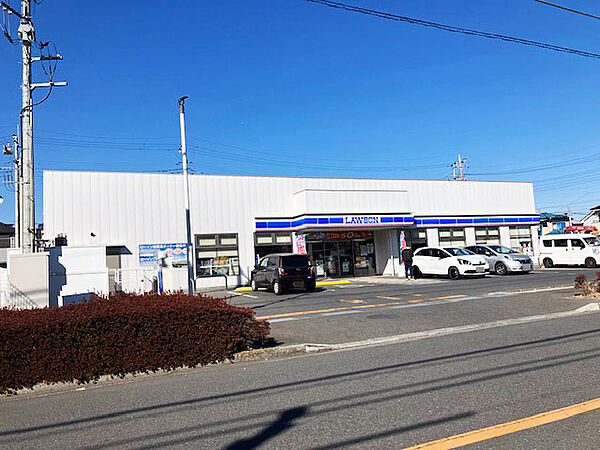ローソン 鶴ヶ島松ヶ丘三丁目店　約750ｍ