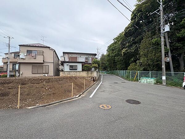 南東側前面道路（幅員約6.5ｍ）