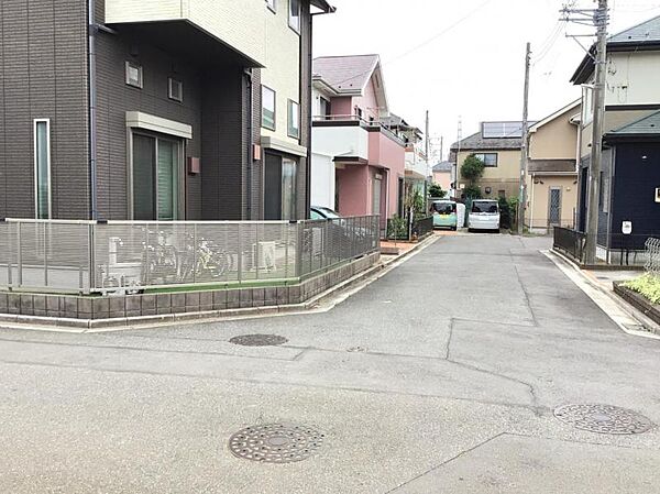 南西側道路（5ｍ）