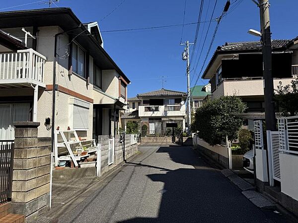 前面道路、幅員約5ｍです。