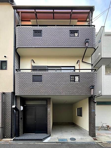 外観：327001692352