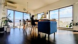 リバーガーデン森の城 3LDKのリビング/ダイニング
