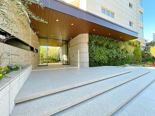 エントランスを拡大表示