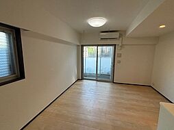 ジェノヴィア四谷三丁目グリーンヴェール 213 2階1LDKのリビング/ダイニング