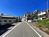 外観：前面道路の写真
