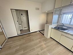 レジデンス鶴美 5階2DKのリビング/ダイニング