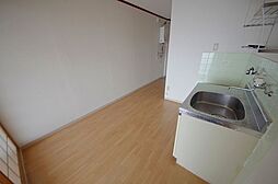 白樺ハイツ清水 3階1DKのリビング/ダイニング