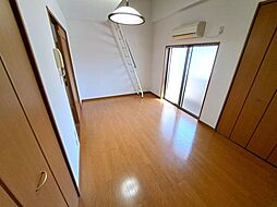 ユーべ今福 2階1Kのリビング/ダイニング