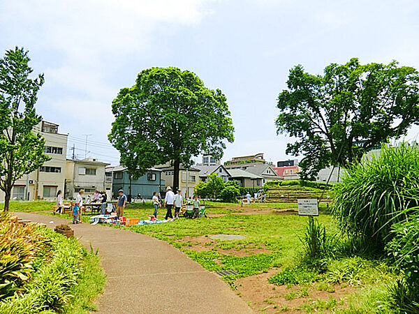 【吉祥寺西公園】徒歩9分(700ｍ)
