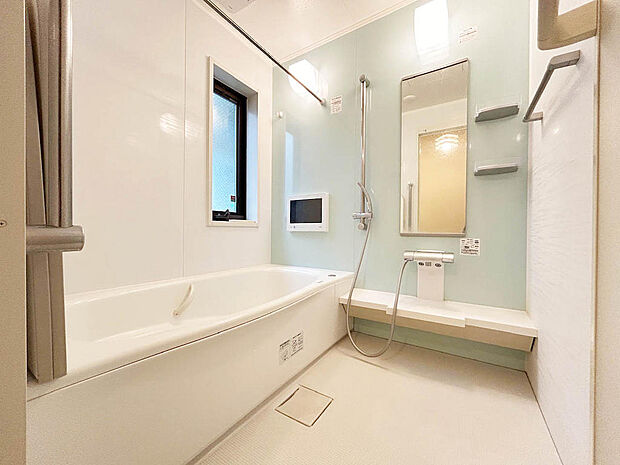 【バスルーム】浴室暖房換気乾燥機付きバスルーム！