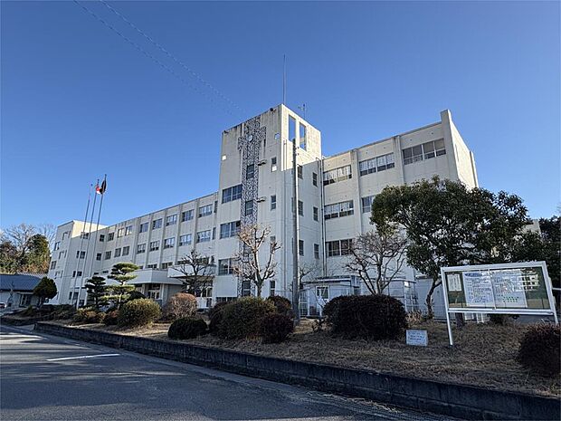 笠間市立笠間中学校（1650m）