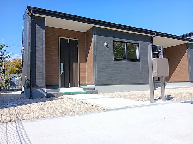 インターホンとも距離を取る事で、プライバシーを保護します。