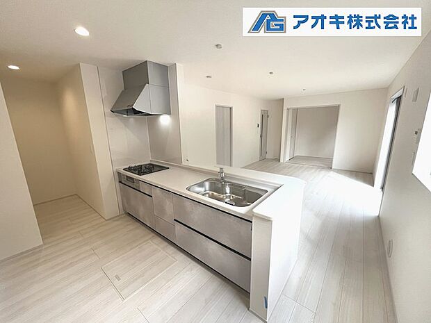 16.5帖のリビングがご家族の団欒を彩ります♪