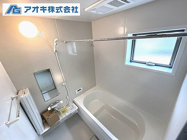 1坪タイプの広々浴室。お子様がまだ小さいご家族様には大変便利です♪