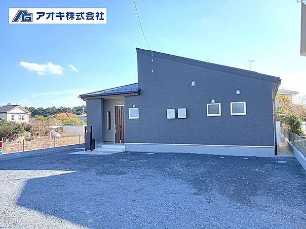 駐車場並列3台可能!