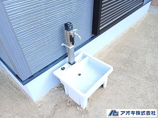 外水栓　お車の洗車も楽々です♪