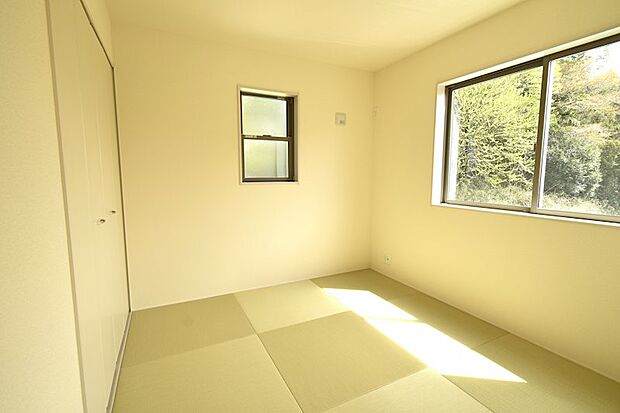 4.5帖の和室は来客時やお子様の遊び場として活躍する事、間違いなしです♪