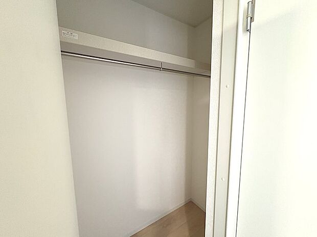 玄関ホールクローゼット