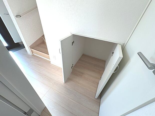階段下収納