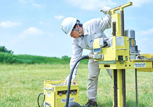 新築の住宅において、基礎着工前に地盤調査会社による地盤調査を行っています。
