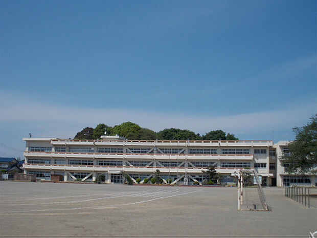 小美玉市立羽鳥小学校（1788m）