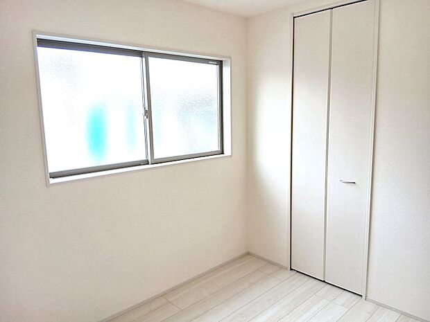 4.88帖の子供部屋♪近年は子供部屋はコンパクトにされる方も多いので、4.88帖サイズはちょうどいい大きさです♪