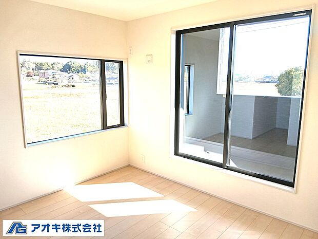 ●同間取写真　主寝室　7帖以上の広々寝室。ご家族やご夫婦でご活用されても丁度いい広々間取りです。