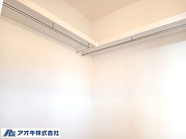 ●同間取写真　お子様のお部屋にはクローゼット、ご夫婦のお部屋にはWICが設置されております♪