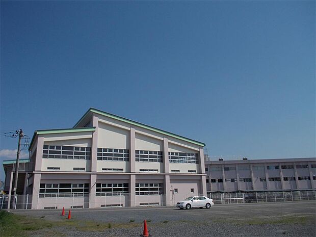 小美玉市立美野里中学校（2092m）