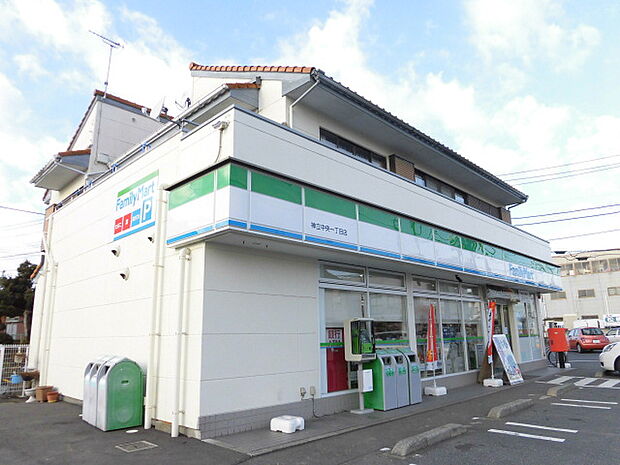 ファミリーマート 笠間東平店(328m)