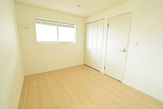 5.2帖のお子様部屋です♪