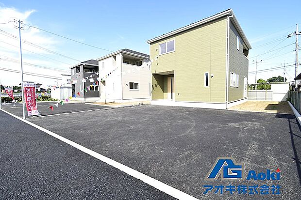 駐車スペース3台以上です♪