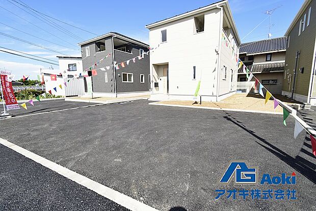 駐車スペース3台以上です♪