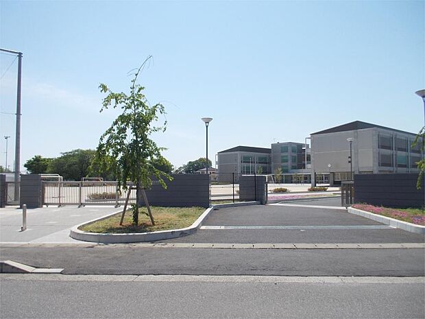 石岡市立東小学校(1529m)