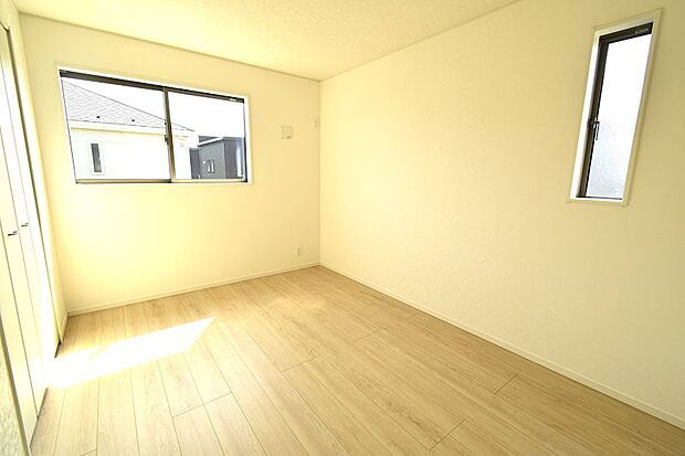 5.5帖のお子様部屋です。