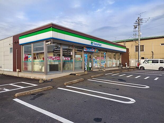 ファミリーマート 鉾田中央店(273m)