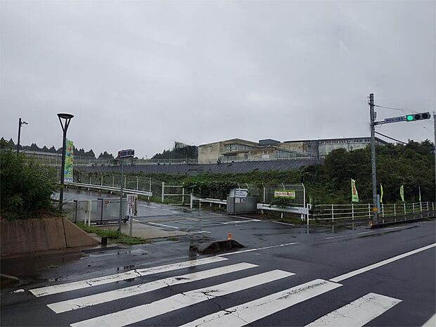 鉾田市立鉾田南小学校(1986m)