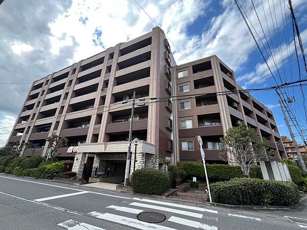 apartment 埼玉県鶴ヶ島市大字藤金880-1
地図を見る