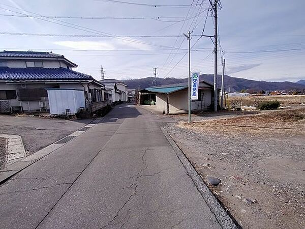 前面道路含む現地写真