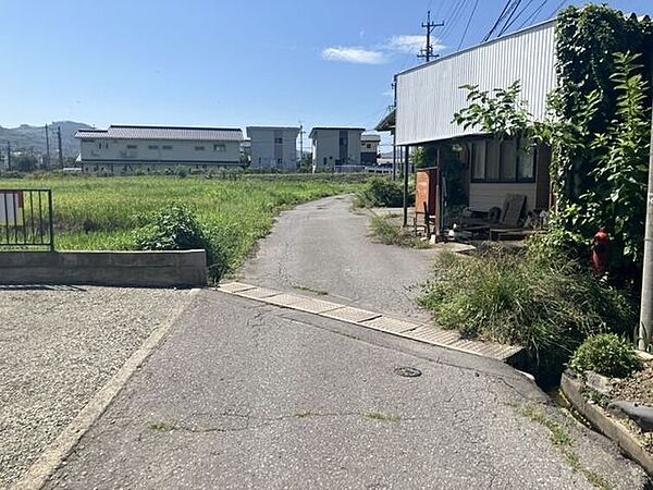 前面道路含む現地写真