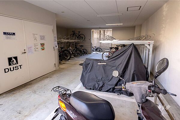駐輪場・バイク置場