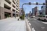 その他：敷地南東側の前面道路（南西側から）